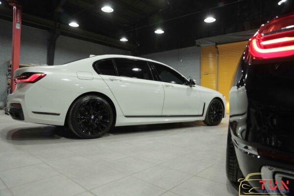 فیس قدیم در کنار رفیس جدید 730 نمای بغل 730 فیس لیفت